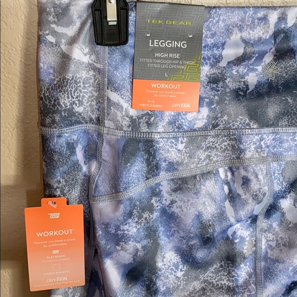 Women’s high Rise Legging - Picture 3 of 4